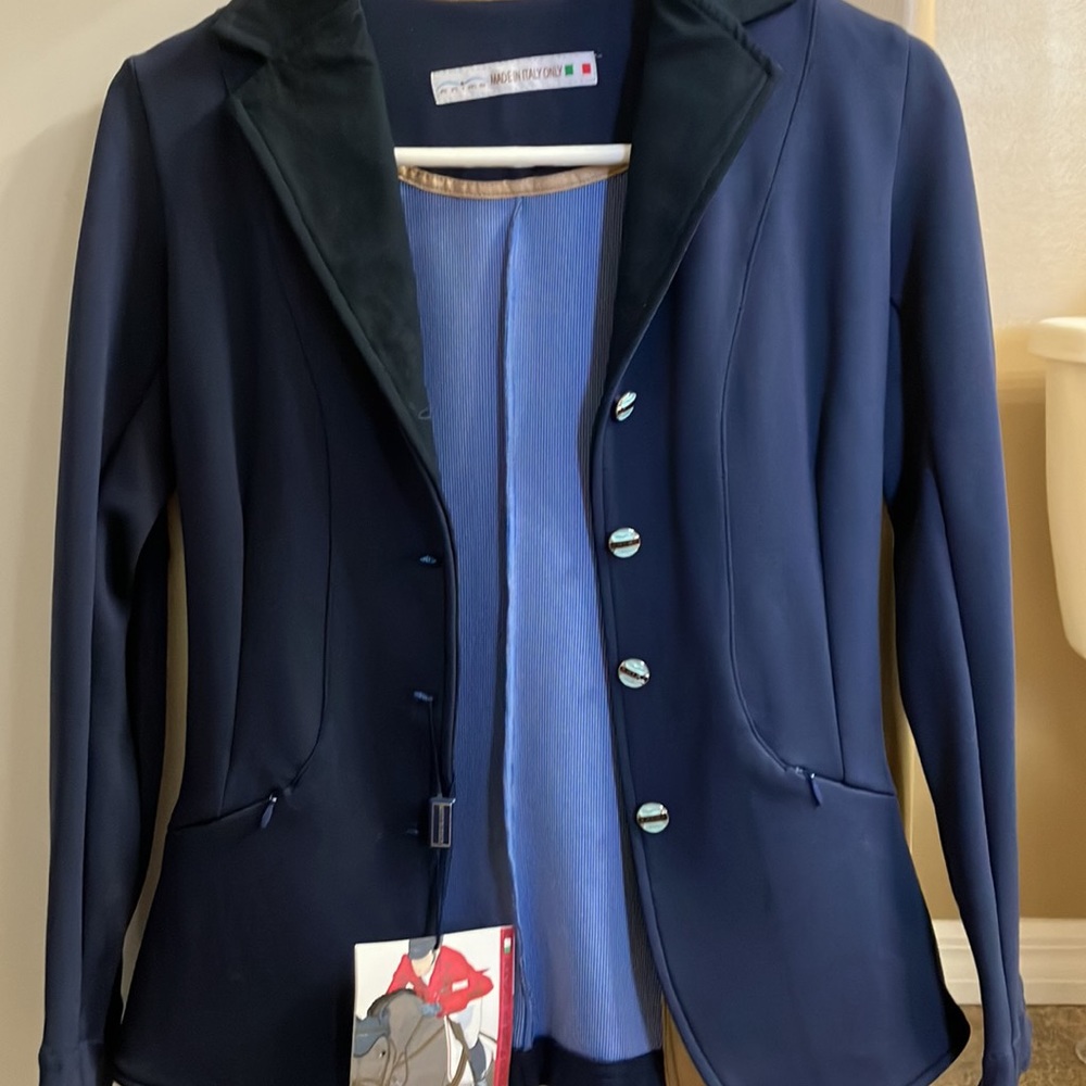 Animo show jacket